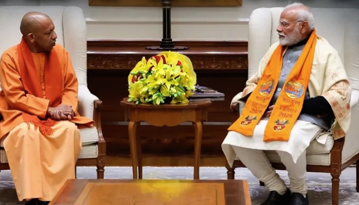 इधर महाकुंभ में सब लगे थे, उधर अचानक CM Yogi, मोदी से मिलने दिल्ली पहुंच गए ?