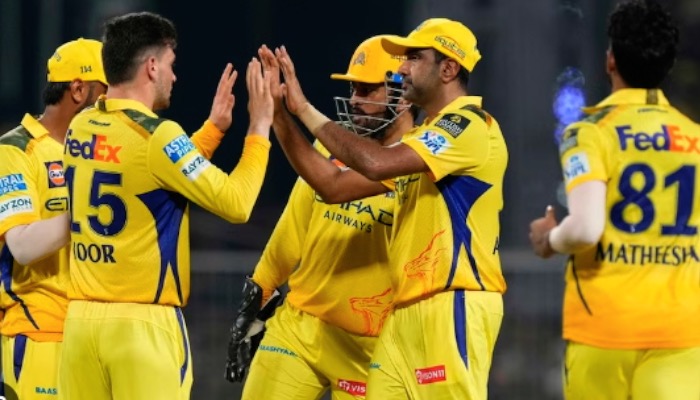 IPL 2025: आखिरी ओवर में CSK ने KKR को 2 विकेट से दी करारी शिकस्त, प्लेऑफ की रेस से बाहर हुई कोलकाता