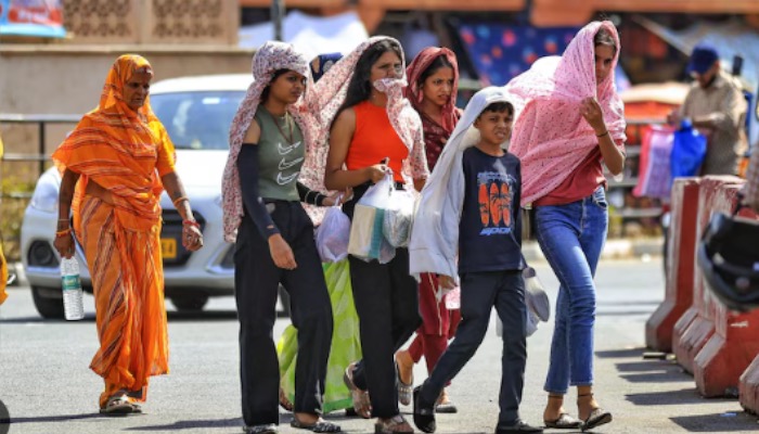 हीटवेव अलर्ट: देश के 19 शहरों में तापमान 43°C पार, बांदा सबसे गर्म, दिल्ली में राहत की उम्मीद