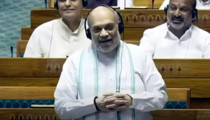 Amit Shah ने सदन में ममता के सांसद के सवाल पर  खूब ले ली मौज, जमकर बजने लगी तालियां