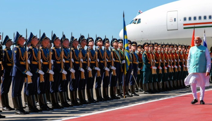 PM Modi ने भी नहीं सोचा होगा कि Russia में उनका इतना Grand Welcome होगा | Guard of Honor