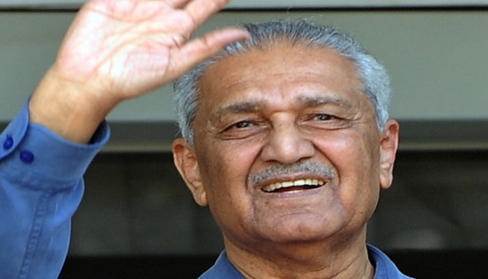 'नवाज शरीफ तो एक पटाखा भी नहीं फोड़ सकते थे...', एटम बम की फर्जी धमकी देने वाले पाकिस्तान की उसी के परमाणु वैज्ञानिक ने खोल दी पोल