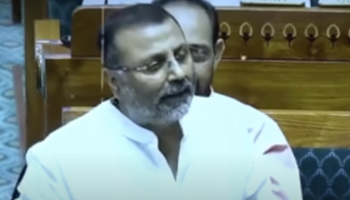 अंबानी की शादी में जाकर फंस गई कांग्रेस, दुबे ने कहा- खाते भी है, गाली भी देते है