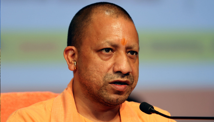 'चुनौतियां मुझे पसंद हैं', पुस्तक विमोचन के दौरान CM योगी बोले- लोग ये नहीं देखते कि शिखर की नींव कितने संघर्षों से बनी है