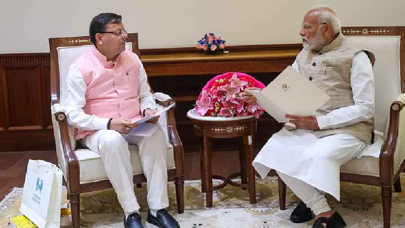 Kedarnath Helicopter Crash: पीएम मोदी ने सीएम धामी से लिया अपडेट, मदद का दिया भरोसा