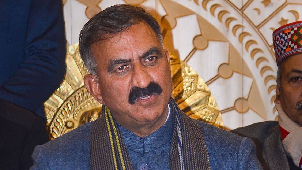 खुद के मंत्री का बेटा बना सुक्खू सरकार की मुसीबत! पिता के इस्तीफा न देने पर कहा- चुनाव में देख लूंगा…