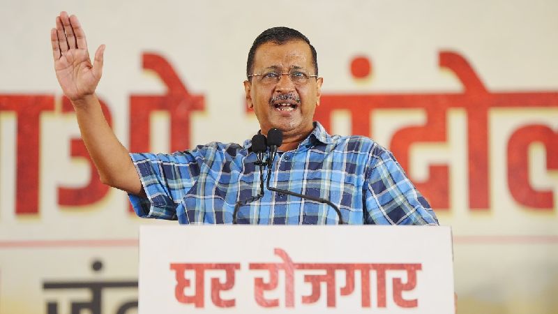 PM मोदी की ‘झुग्गी-मकान’ गारंटी निकली झूठी, दिल्ली में झुग्गी तोड़ने पर भड़के केजरीवाल, जंतर-मंतर से AAP का हल्ला बोल