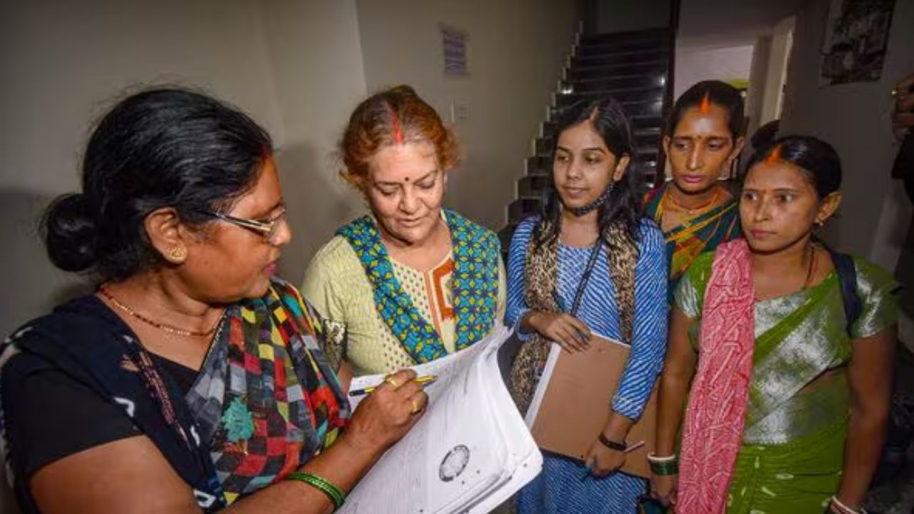 Census Fraud Alert: जनगणना की आड़ में हो सकती है ठगी, ऐसे करें फर्जी अधिकारियों की पहचान