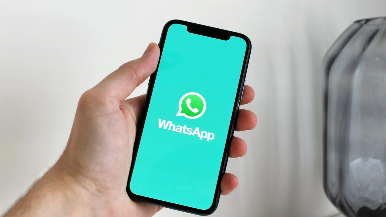 WhatsApp का नया धमाका! छोटे ग्रुप्स में भी अब होगी वॉइस चैट