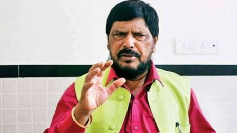 'हिंदी को लेकर फडणवीस सरकार ने पहले ही मारा सिक्सर', छत्तीसगढ़ दौरे पर गए केंद्रीय मंत्री अठावले ने भाषा विवाद पर दिया बड़ा बयान