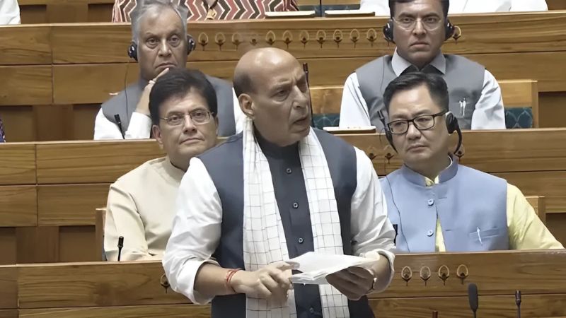 'अब रोक दीजिए...', रक्षा मंत्री राजनाथ सिंह ने लोकसभा में बताई ऑपरेशन सिंदूर रोकने की असली वजह, कहा-  शेर अगर मेंढक को मारे तो...