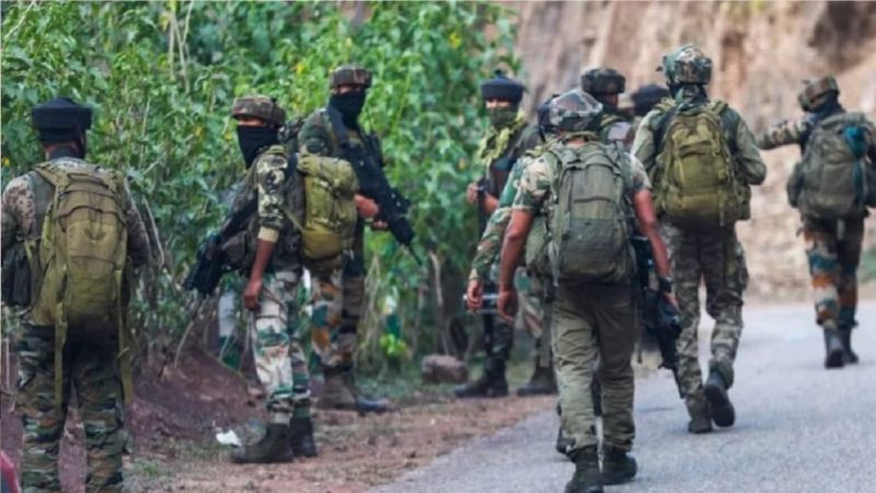 जम्मू-कश्मीर के पुंछ में बारूदी सुरंग में बड़ा धमाका, जाट रेजिमेंट का एक जवान शहीद, 2 घायल, आतंकियों को पनाह देने वालों पर सेना का एक्शन जारी