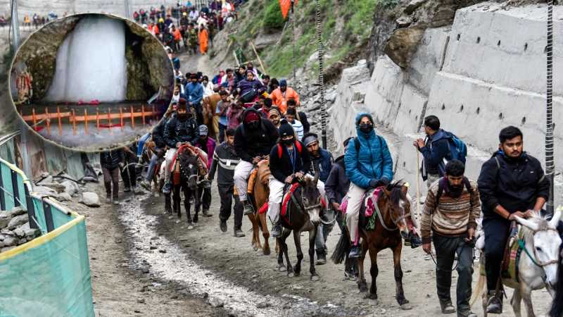 अमरनाथ यात्रा 2025: बाबा बर्फानी के दर्शन के लिए चौथा जत्था हुआ रवाना, 'बम बम भोले' के जयकारों से गूंज उठी घाटी