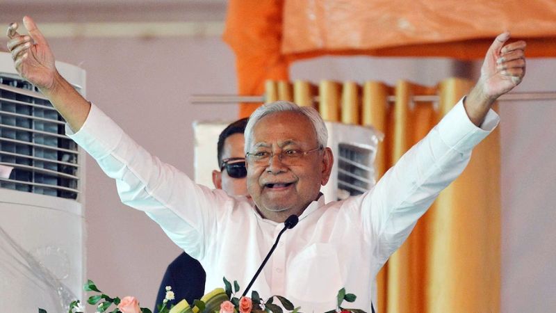 बिहार में होगी 1.6 लाख टीचरों की भर्ती, CM नीतीश ने दिए निर्देश, चुनाव से पहले युवाओं को बड़ी सौगात