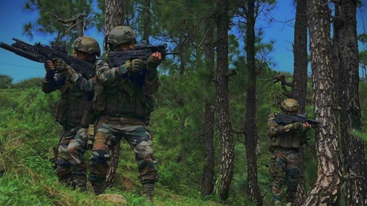 पहलगाम के 'गुनहगारों' का काम तमाम! जम्मू-कश्मीर में सुरक्षाबलों ने TRF के 3 आतंकियों को किया ढेर, 'ऑपरेशन महादेव' जारी...