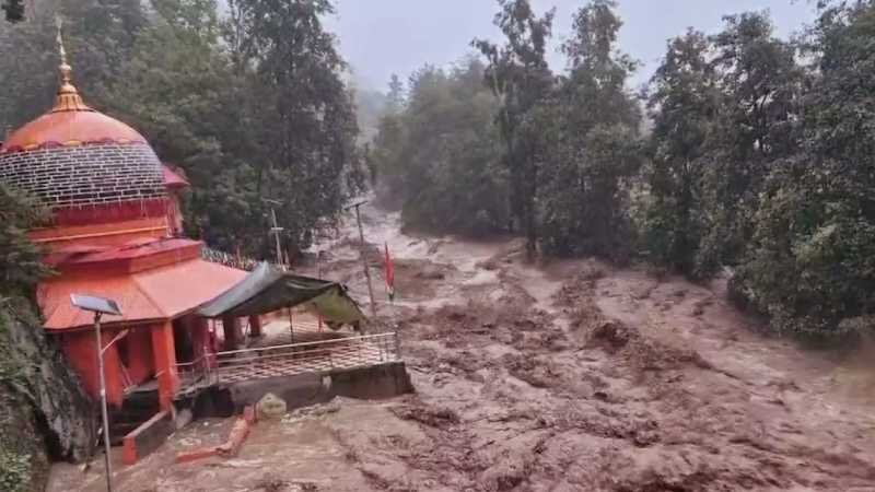 जम्मू के डोडा में बादल फटने से 4 लोगों की मौत, कई मकान ध्वस्त; प्रशासन अलर्ट पर