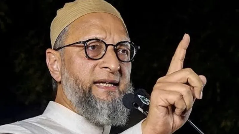 'चाहे जितना विरोध करें, आलोचना करें, लेकिन सीमा पार की तो...', PM मोदी को दी गाली तो कांग्रेस पर भड़क उठे ओवैसी, दे डाली चेतावनी