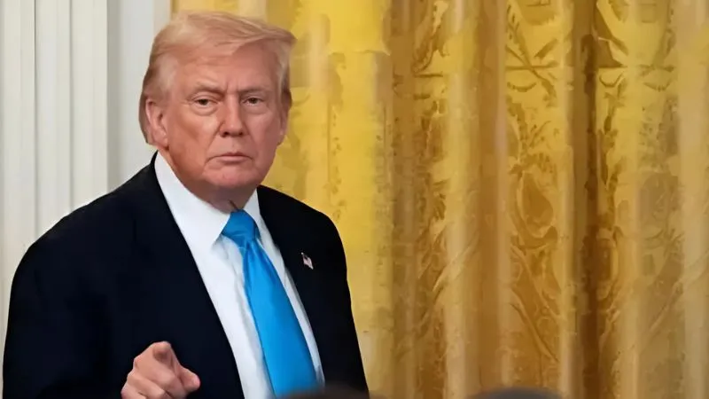 'टैरिफ बम' के दबाव में नहीं आया भारत तो बौखला गए ट्रंप, अब यूरोपीय देशों पर बना रहे कड़े प्रतिबंध लगाने और तेल-गैस खरीद रोकने का प्रेशर