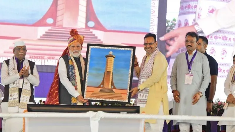 PM मोदी की रैली में तकनीकी गड़बड़ी करना पड़ा महंगा, राज्य सरकार ने IAS अफसर को किया पद से बर्खास्त