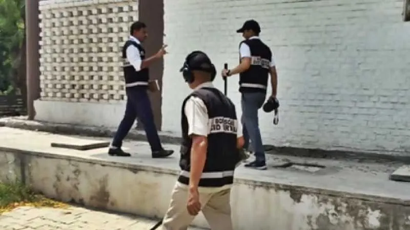 दिल्ली में हड़कंप: सीएम सचिवालय और एमएएमसी को बम की धमकी, सुरक्षा एजेंसियां अलर्ट