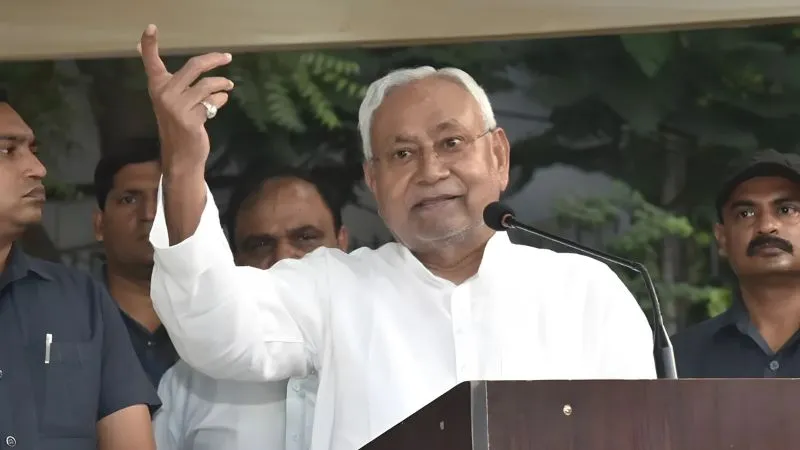 अंतिम व्यक्ति तक पहुंचे लाभ... CM नीतीश ने JDU कार्यकर्ताओं को दिया सरकार की योजनाओं को घर-घर पहुंचाने के मिशन पर लगने का संदेश