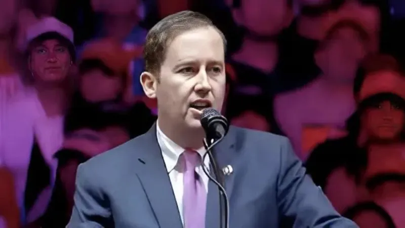 अकड़ दिखा रहे ट्रंप पटरी पर लौटे! विशेष दूत सर्जियो गोर बोले भारत के साथ ट्रेड डील लगभग तय, हिंदुस्तान को चीन से दूर करना प्राथमिकता