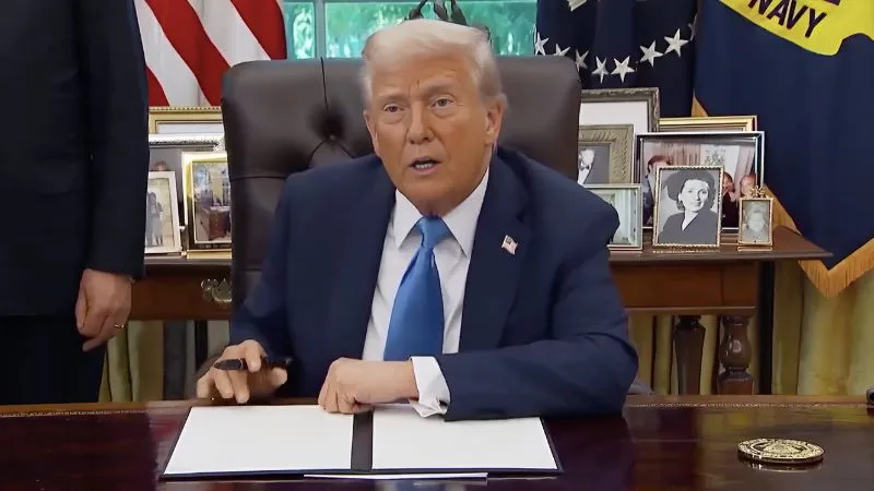 ग्लोबल टैलेंट के लिए ट्रंप ने खड़ी की नई मुश्किलें... H-1B वीजा के लिए फीस बढ़ाकर की 88 लाख, जानें भारत पर क्या होगा असर