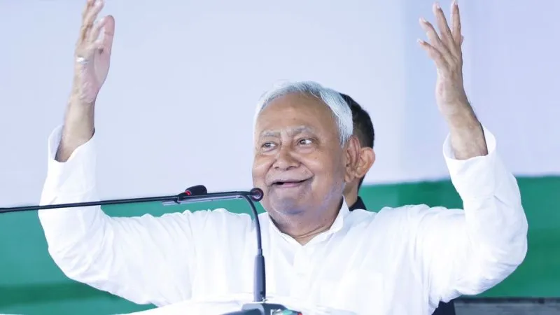 बिहार चुनाव से पहले CM नीतीश कुमार का बड़ा ऐलान, स्टूडेंट लोन पर नहीं देना होगा ब्याज