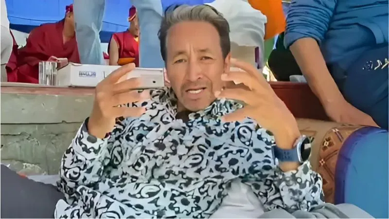 लेह हिंसा मामले में सोशल एक्टिविस्ट सोनम वांगचुक गिरफ्तार, राष्ट्रीय सुरक्षा कानून के तहत हुई गिरफ्तारी