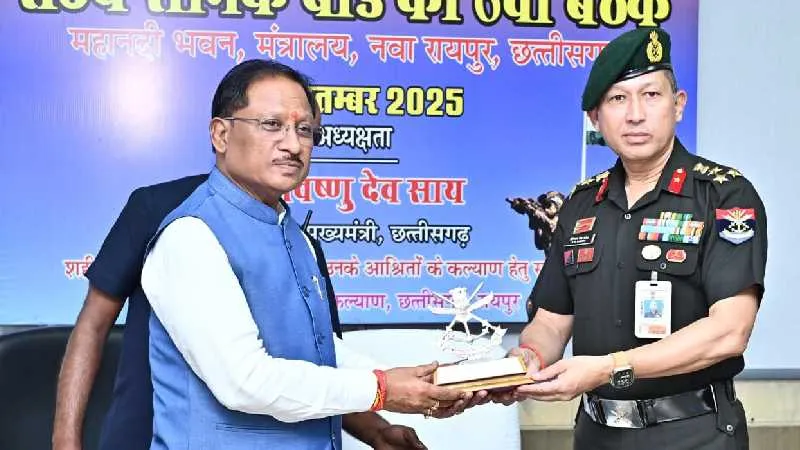 Chhattisgarh: सीएम विष्णुदेव साय का ऐलान, परमवीर चक्र विजेताओं को 1 करोड़, शहीदों के परिजनों को 50 लाख रुपए