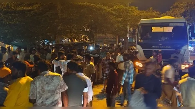 कर्नाटक के मांड्या में गणपति विसर्जन के दौरान बवाल, शोभा यात्रा पर हुई पत्थरबाजी, हिन्दू संगठनों का जोरदार प्रदर्शन