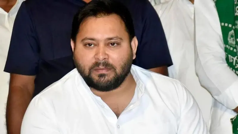 राघोपुर सीट से तीसरी बार चुनाव लड़ेंगे तेजस्वी यादव, 15 अक्टूबर को करेंगे नामांकन, महागठबंधन में सीटों का बंटवारा बाकी