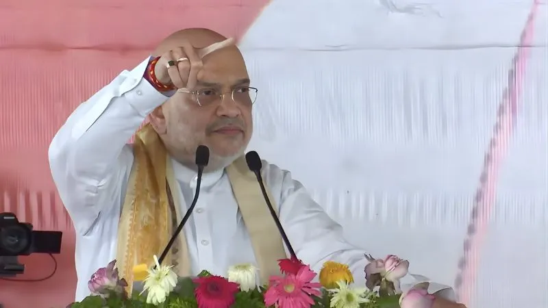 बिहार चुनाव से पहले RJD और Congress पर जमकर बरसे अमित शाह, जनता के सामने उँगलियों पर गिनवाई लालू के घोटालों की लिस्ट