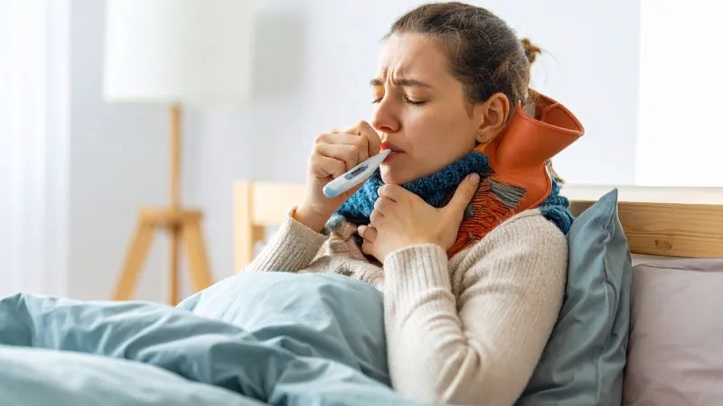 बार-बार बुखार कर रहा है परेशान? तो सुरक्षा कवच बनेगें ये आयुर्वेदिक नुस्खें