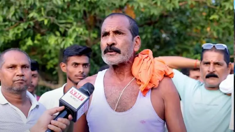 गमछा और बनियान वाले बिहारी किसान ने मोदी विरोधियों को ऐसा उधेड़ा सुनकर दंग रह जाएंगे!