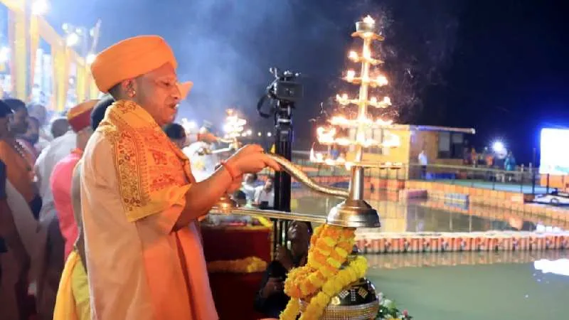 दीपोत्सव 2025: सरयू तट पर इतिहास रचने को तैयार अयोध्या, सीएम योगी के नेतृत्व में बनेगा नया विश्व रिकॉर्ड