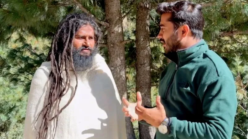 आदि कैलाश के रास्ते कांग्रेस को आईना दिखाने वाले फकीर बाबा ने की 30 वर्ष आगे की भविष्यवाणी!