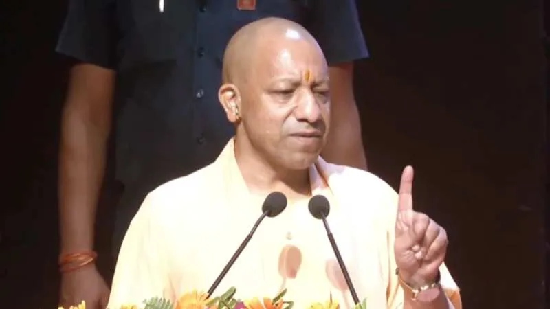 अयोध्या दीपोत्सव 2025: ग्रीन आतिशबाज़ी से जगमगाएगी श्रीराम की नगरी, हवा में नहीं होगा धुआँ, बल्कि हरियाली की चमक