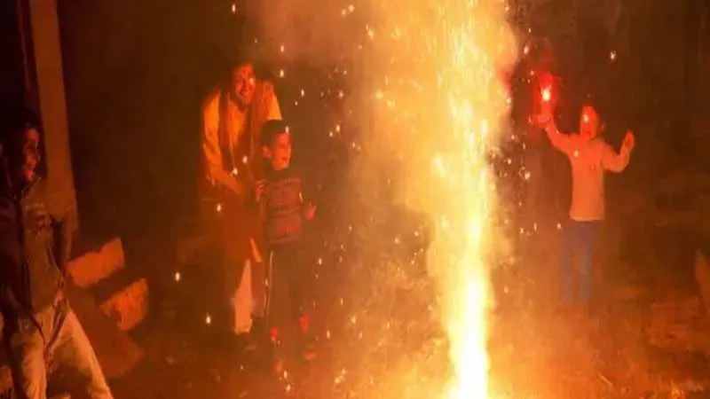 दीपावली, छठ और न्यू ईयर पर तय समय में ही चलेंगे पटाखे: झारखंड सरकार की नई गाइडलाइन