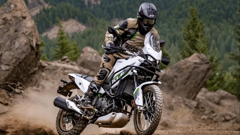 Kawasaki KLE 500 : 18 साल बाद लौट रही ये एडवेंचर बाइक, नए इंजन और आधुनिक तकनीक के साथ हुई लॉन्च
