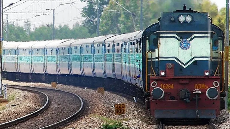 इंदौर से धार्मिक पर्यटन के लिए चलेगी खास ट्रेन, यात्रियों को मिलेंगी खास सुविधाएं, जाने कब से शुरू होगी ‘भारत गौरव’ यात्रा