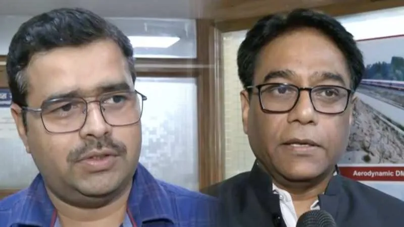 दिल्ली के रेलवे कर्मचारियों में खुशी की लहर, पीएम मोदी के फैसले का जताया आभार