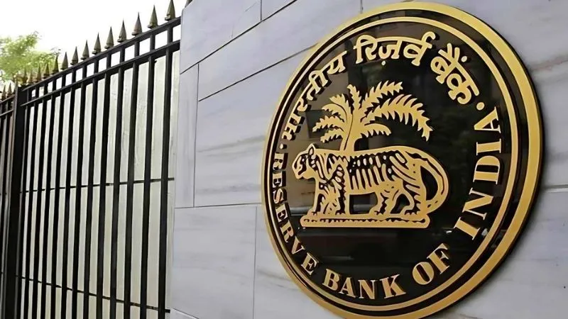 अर्थव्यवस्था में दिखा सुधार, RBI ने GDP ग्रोथ बढ़ाकर 6.8% किया