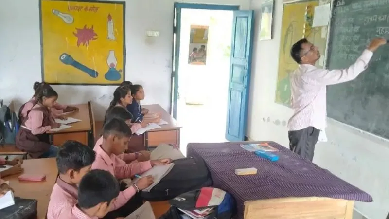 बेसिक शिक्षा विभाग ने शुरू की तैयारी, यूपी के चार हजार एकल शिक्षक स्कूलों को जल्द मिलेंगे नए टीचर