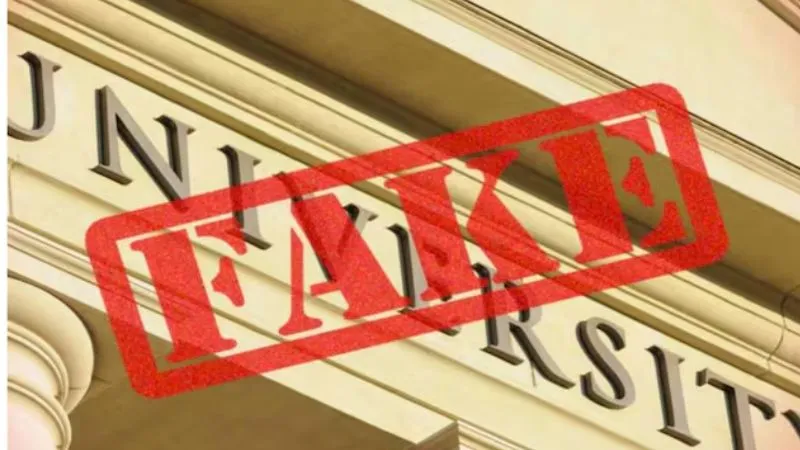 Fake Universities: दिल्ली की ये 10 यूनिवर्सिटीज निकली फर्जी, एडमिशन लिया तो डिग्री बेकार!