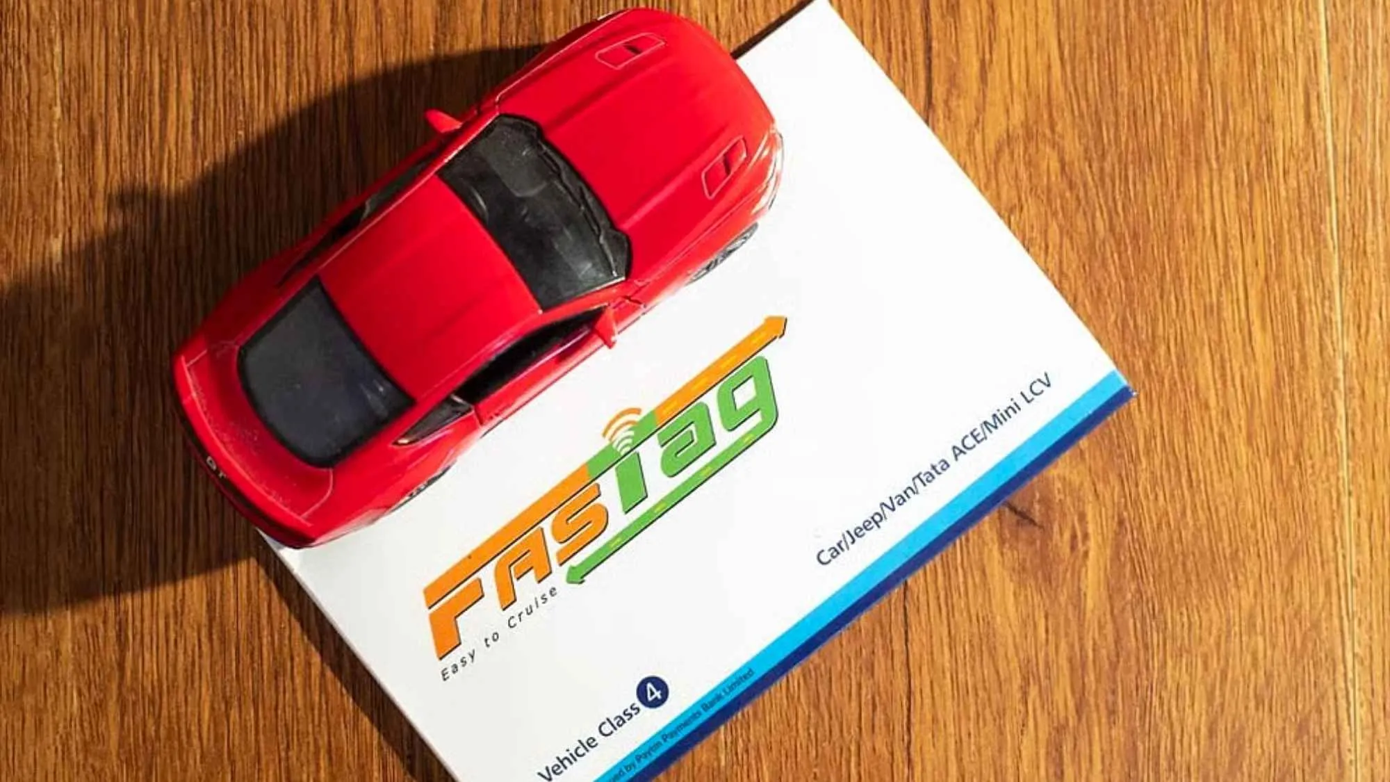 दिवाली पर दें लॉन्ग टर्म फायदा, FASTag एनुअल पास है यूनिक और यूज़फुल गिफ्ट