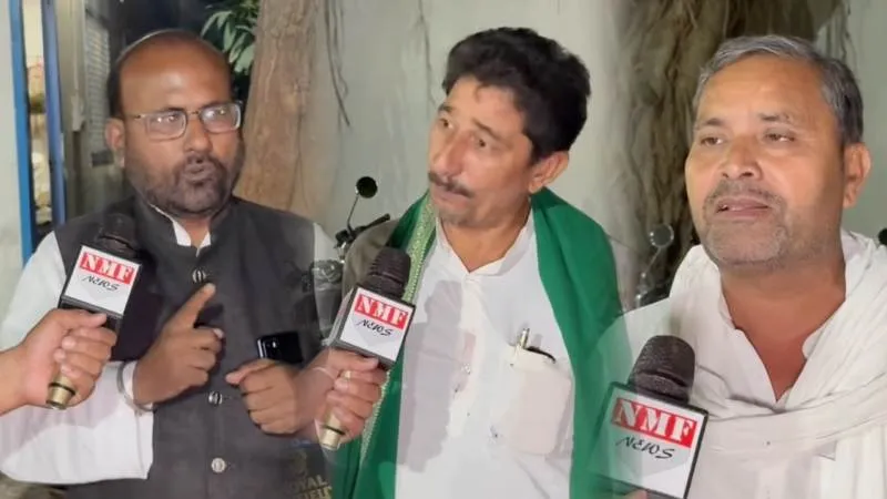 Rabri Devi के आवास पर आए RJD वालों ने Tejashwi और Rohini के झगड़े पर गजब बोला!