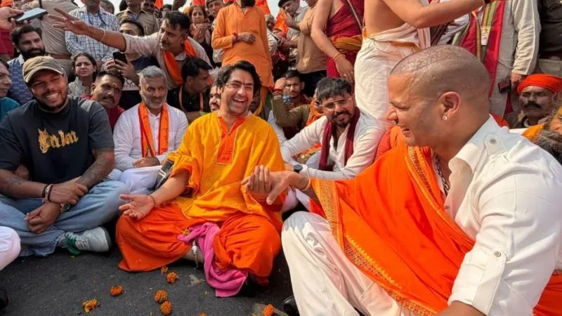 गजवा-ए-हिंद का जवाब हिंदू एकता पदयात्रा! संतों से लेकर बॉलीवुड हस्तियां हुईं शामिल, धीरेंद्र शास्त्री ने भरी हुंकार