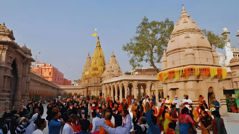 आखिर क्यों कैलाश छोड़कर माता पार्वती के साथ काशी में बसे महादेव? जानें पौराणिक कथा!