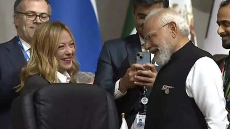जब G-20 समिट में PM मोदी से मिलते ही खिलखिला उठीं इटली की PM जॉर्जिया मेलोनी, दोनों ने एक-दूसरे से पूछा हालचाल, VIDEO वायरल